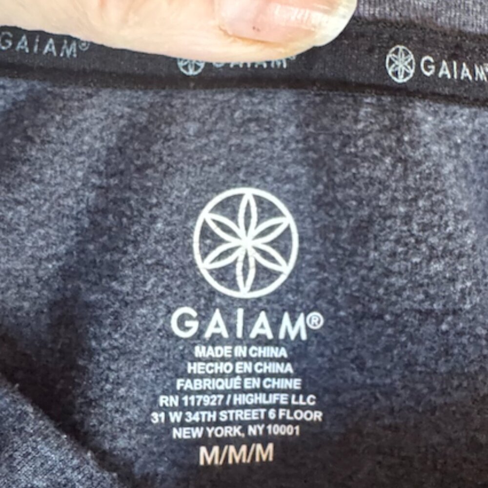 GAIAM men’s long sleeve slim fit Intent Henley 3.0 grey  medium button collar NW - Picture 3 of 6